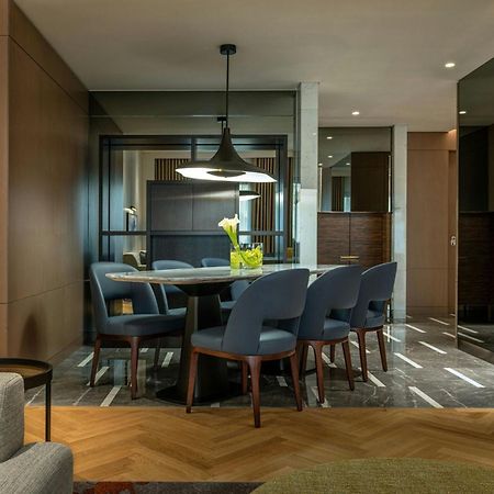 Le Royal Meridien Place Vendome Lusail Exterior photo The interior of a suite at the hotel