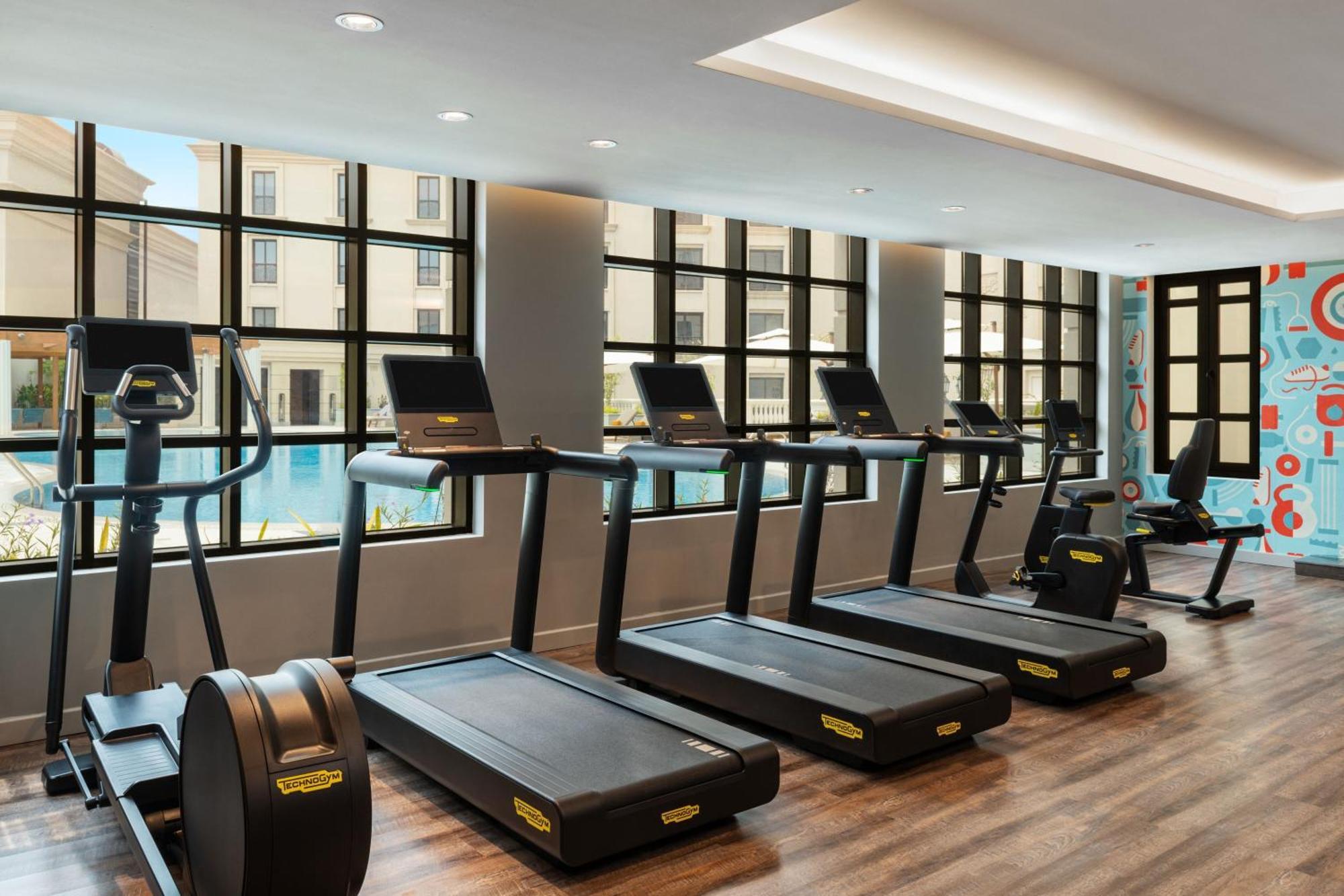 Le Royal Meridien Place Vendome Lusail Exterior photo The gym at the hotel