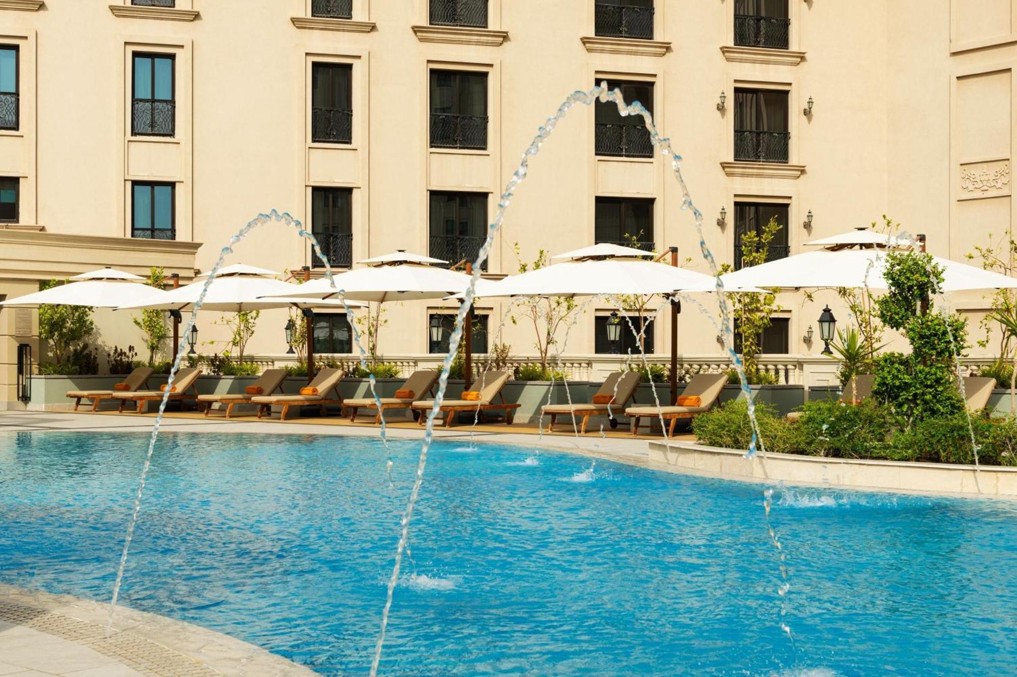 Le Royal Meridien Place Vendome Lusail Exterior photo The swimming pool at the hotel
