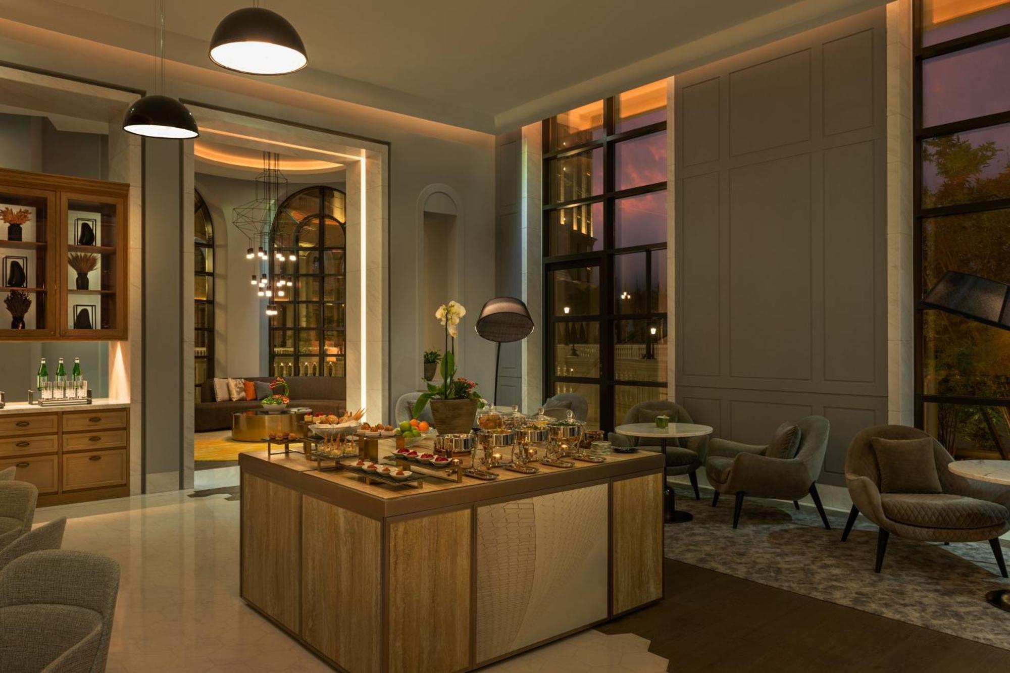 Le Royal Meridien Place Vendome Lusail Exterior photo The Lounge at the InterContinental London The O2