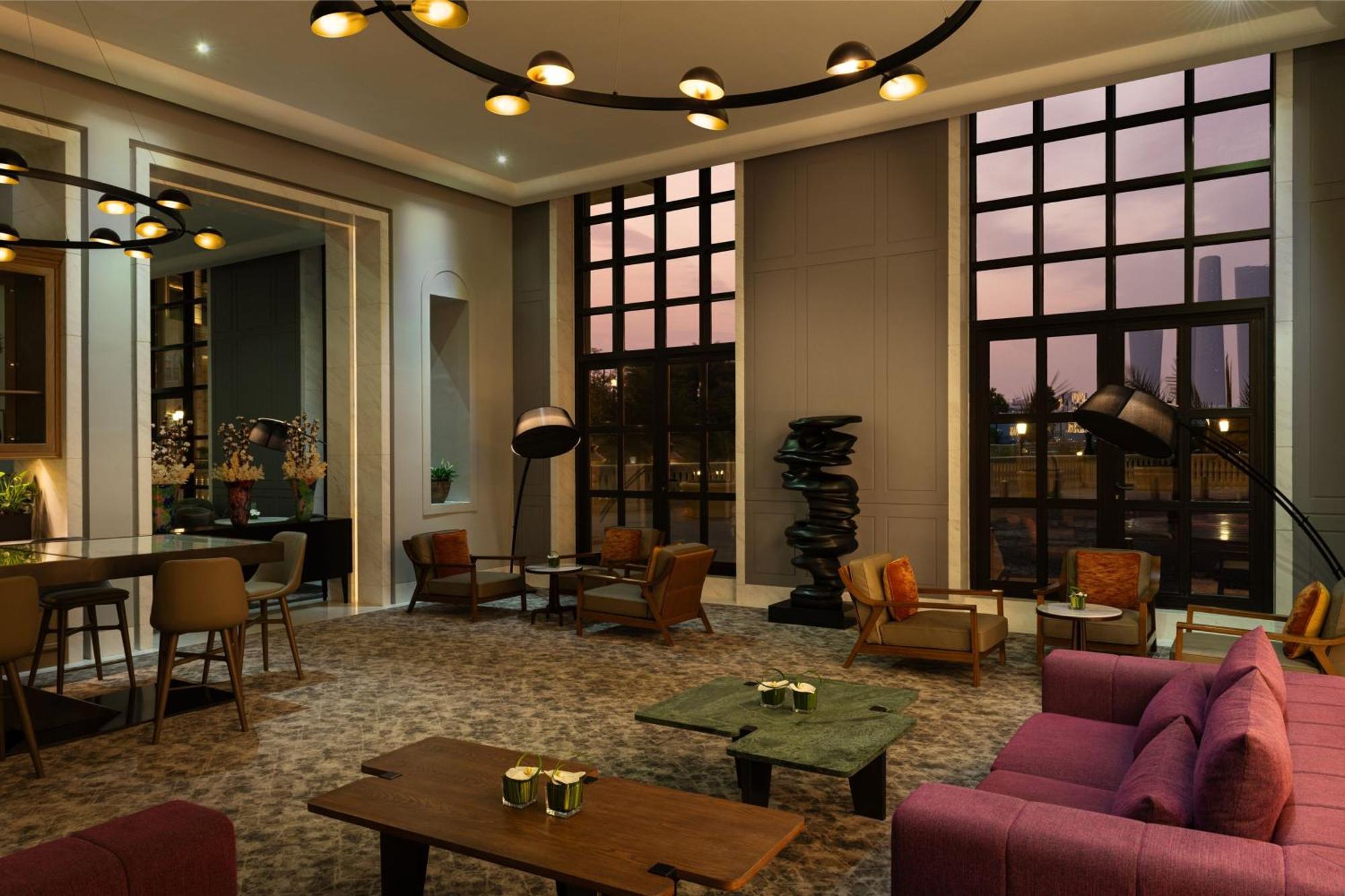 Le Royal Meridien Place Vendome Lusail Exterior photo The interior of the hotel