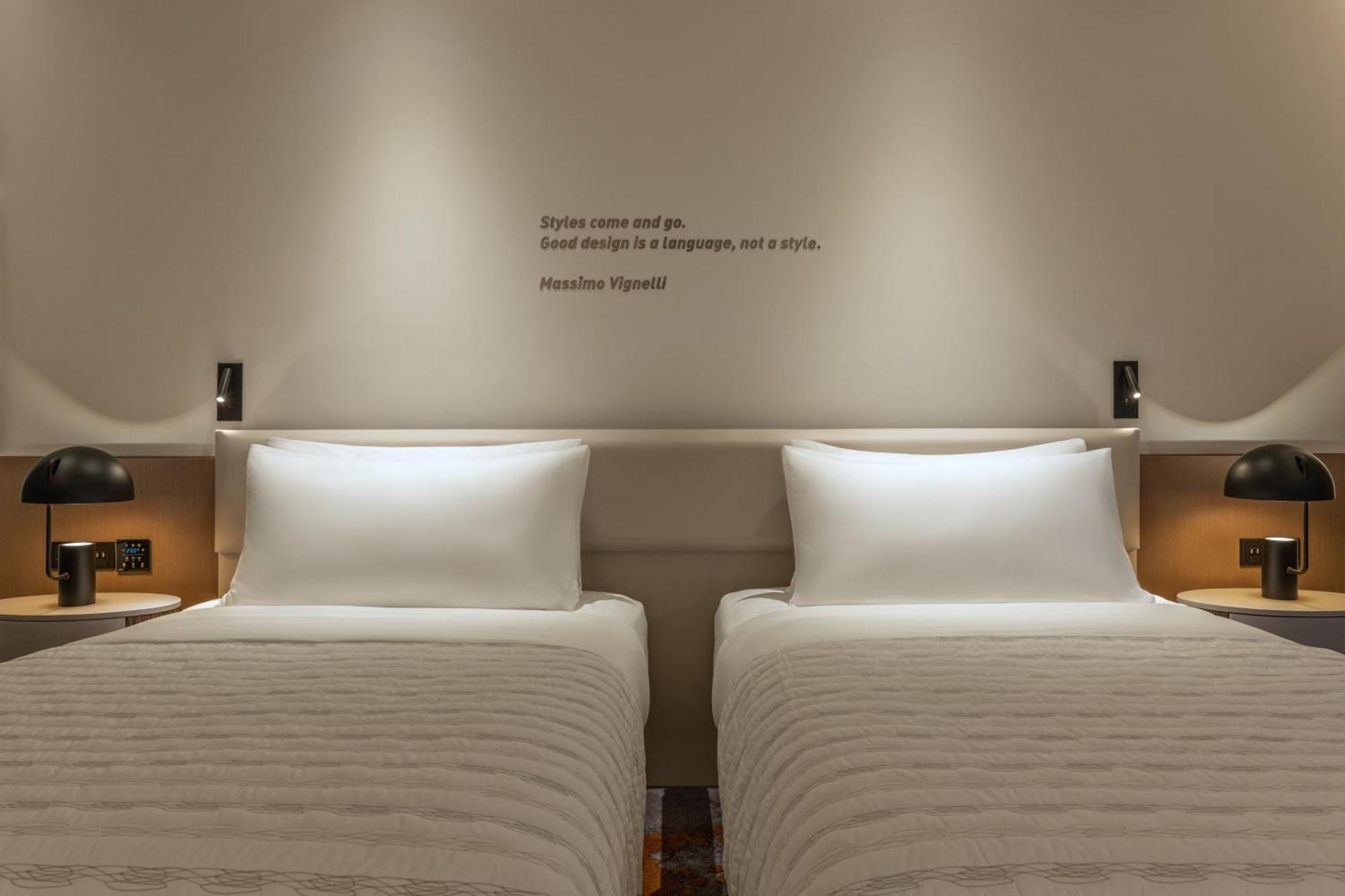 Le Royal Meridien Place Vendome Lusail Exterior photo A quote from the poem is featured in the rooms of the hotel