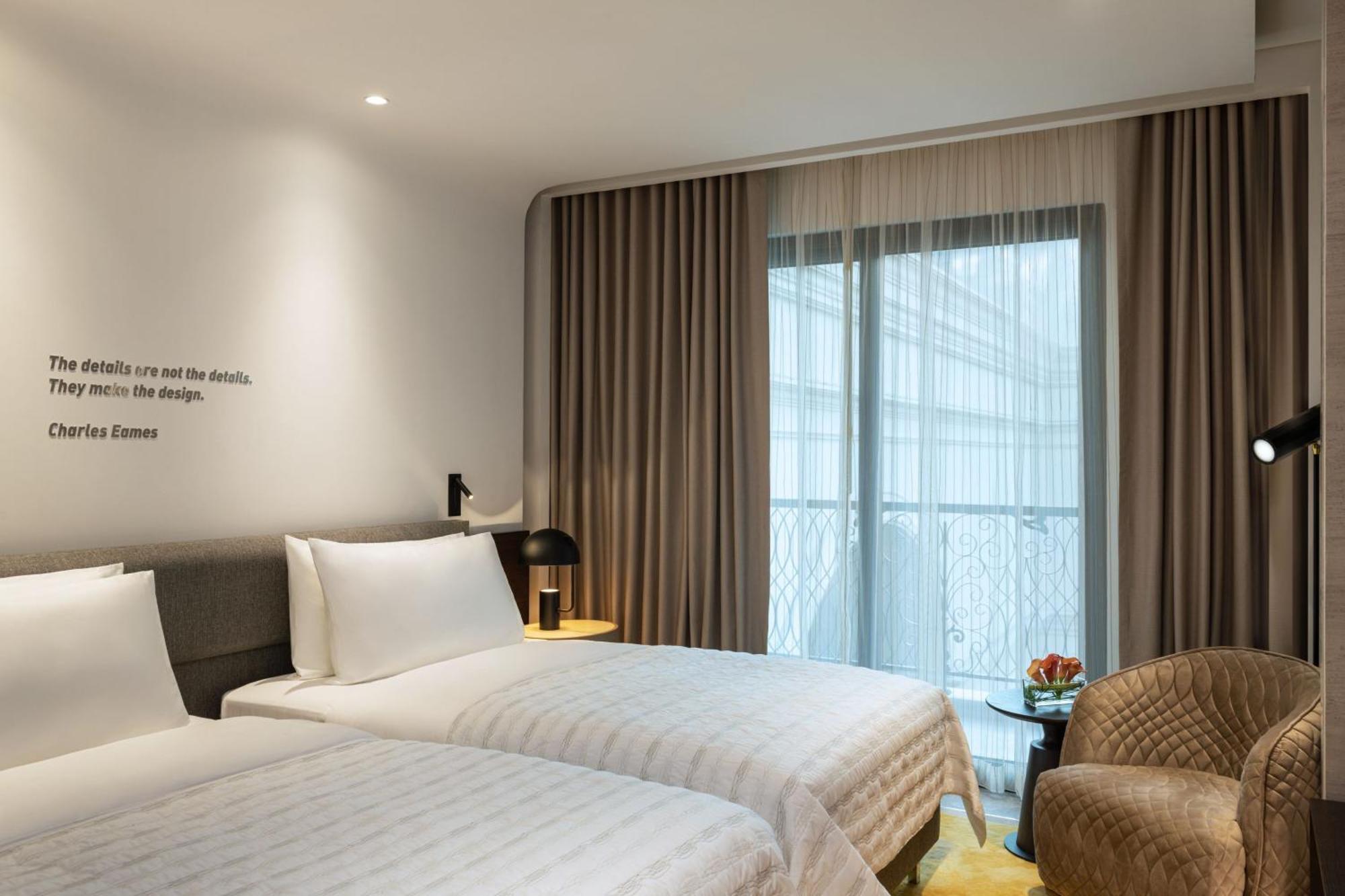 Le Royal Meridien Place Vendome Lusail Exterior photo Deluxe Room