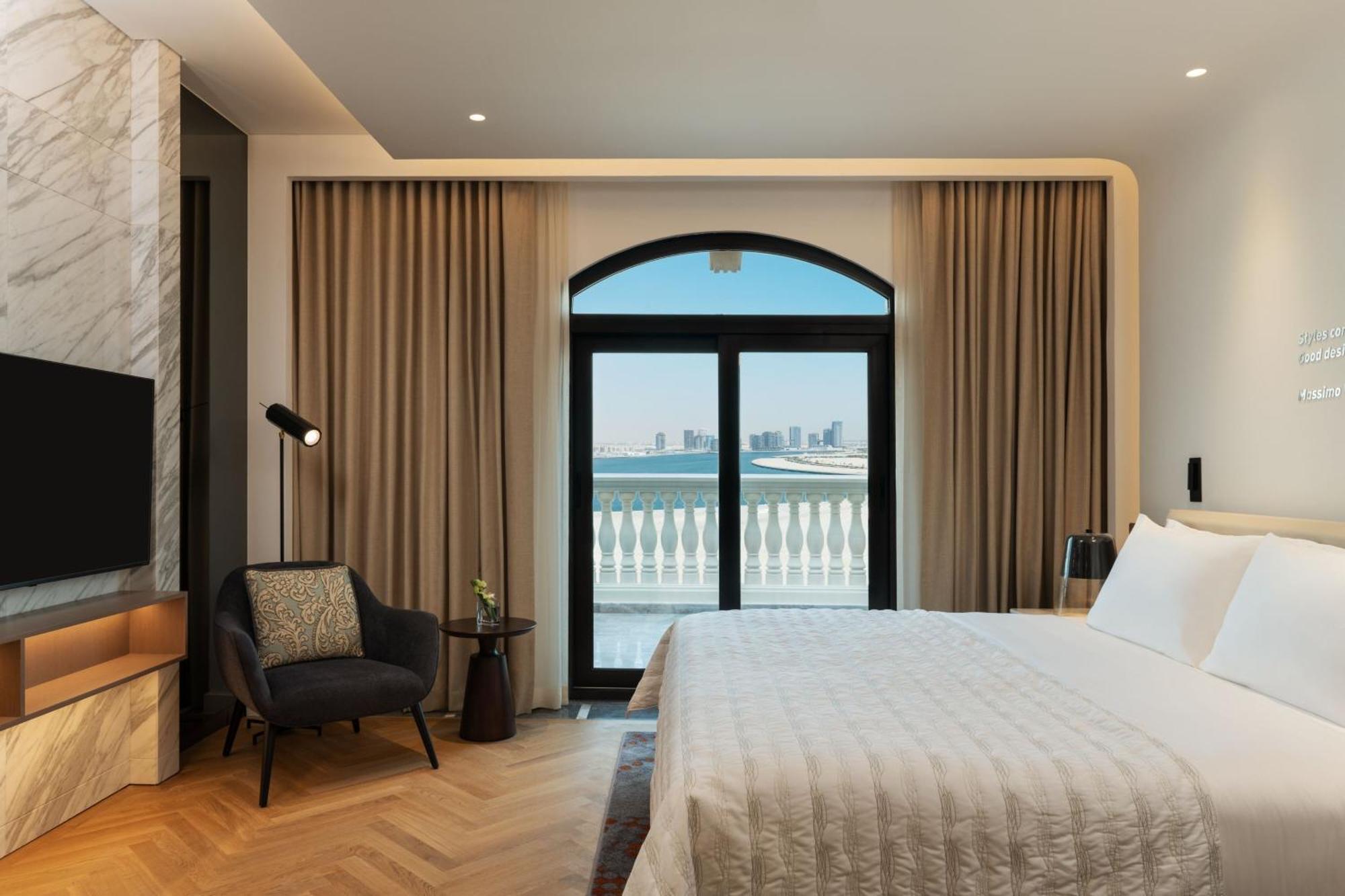 Le Royal Meridien Place Vendome Lusail Exterior photo Deluxe Room