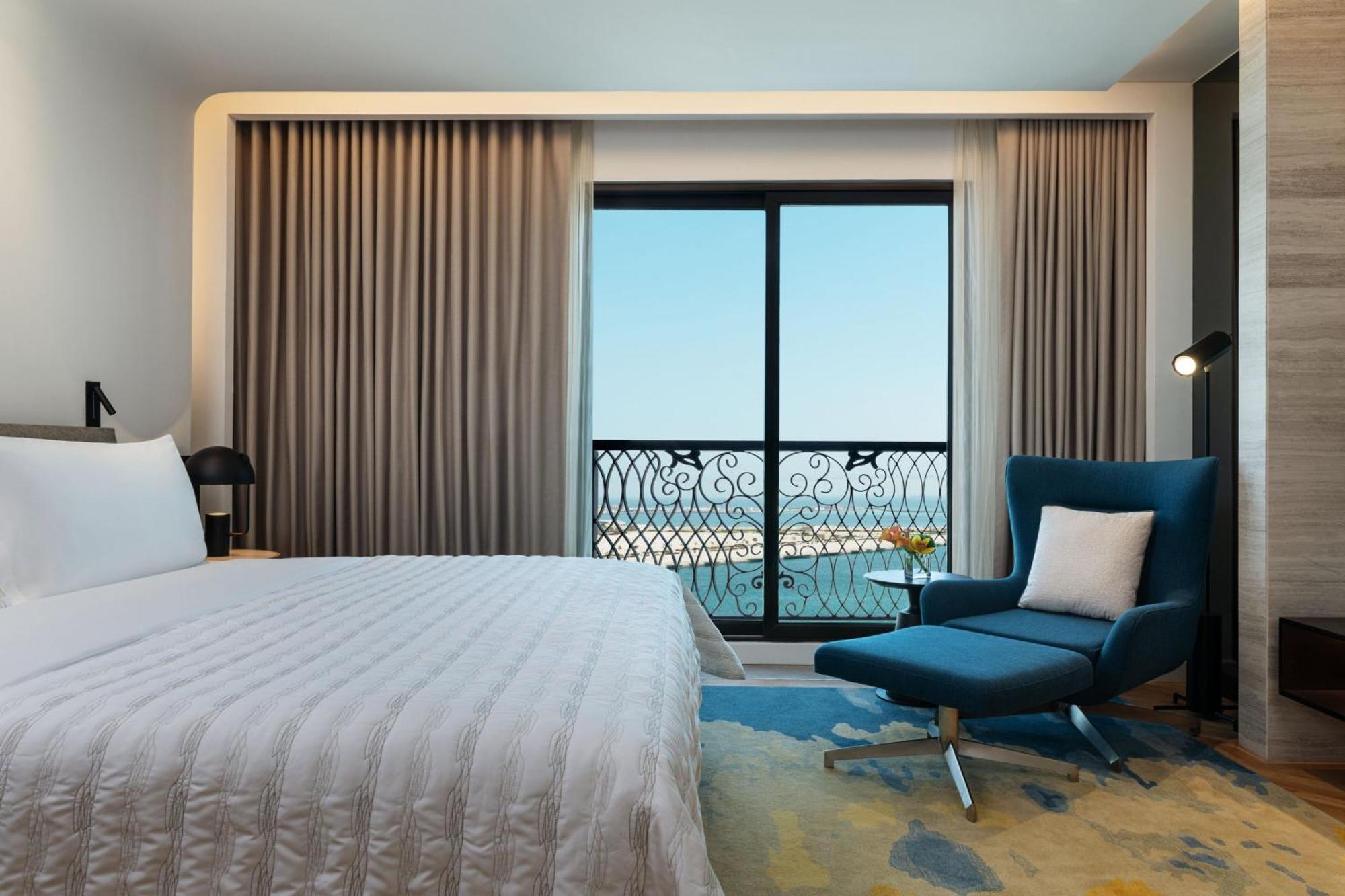 Le Royal Meridien Place Vendome Lusail Exterior photo A guest room at the Westin Dubai